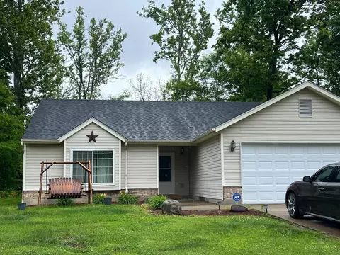 316 Creekside Dr, Bethel, OH 45106