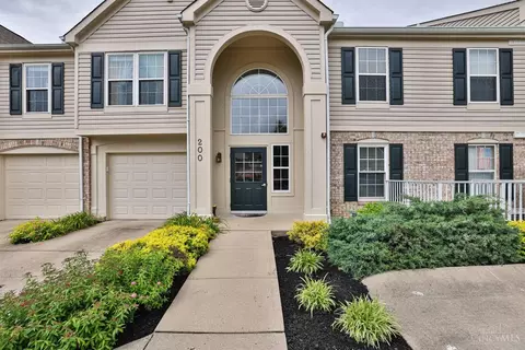 200 Logsby Pl #G, Milford, OH 45150