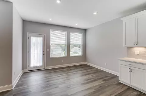 Living - 6060 Greenside Dr, Cincinnati, OH 45233 photo 6 of 6
