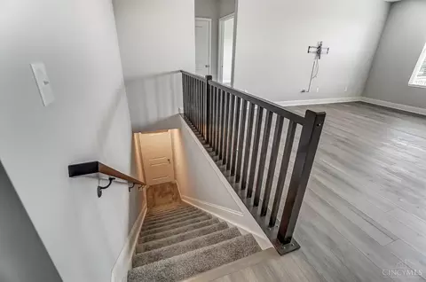 Entry Way - 6060 Greenside Dr, Cincinnati, OH 45233 photo 3 of 3