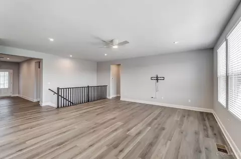 Living - 6060 Greenside Dr, Cincinnati, OH 45233 photo 2 of 6