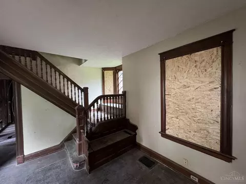 289 Mccormick Pl, Cincinnati, OH 45219 photo 8