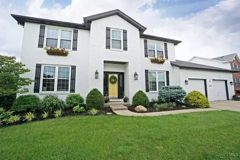 8027 Logans Ridge Dr, West Chester, OH 45069