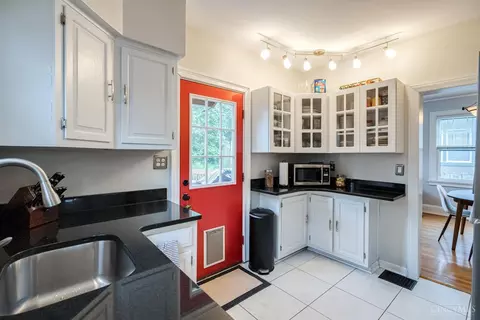 Kitchen - 3415 Oakview Pl, Cincinnati, OH 45209 photo 1 of 4