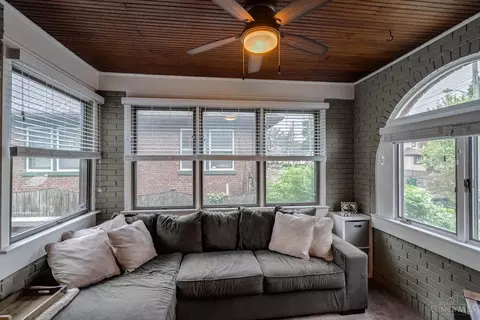 Exterior - 3415 Oakview Pl, Cincinnati, OH 45209 photo 3 of 7