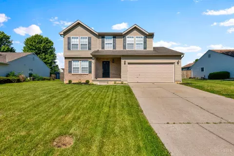 27 Robin Way, Amelia, OH 45102