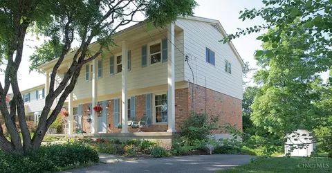 837 Redmill Dr, Cincinnati, OH 45231