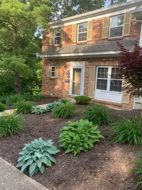 10 Applewood Dr, Fairfield, OH 45014