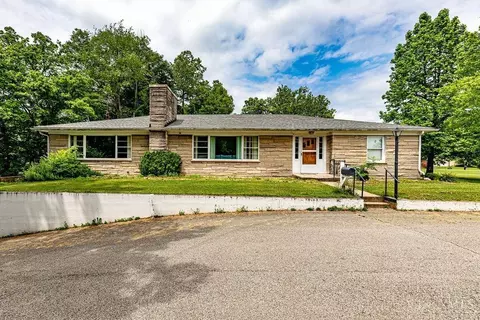 11021 Crestview Dr, Brookville, IN 47012
