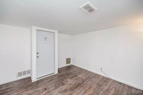 1940 Sunset Ln, Cincinnati, OH 45238 photo 9