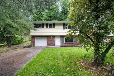 1940 Sunset Ln, Cincinnati, OH 45238