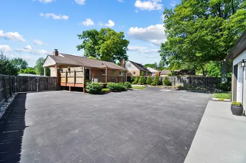 Exterior - 3132 Timberview Dr, Cincinnati, OH 45211 photo 9 of 20