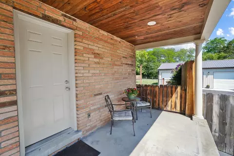 Exterior - 3132 Timberview Dr, Cincinnati, OH 45211 photo 3 of 20