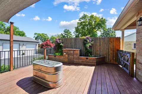 Exterior - 3132 Timberview Dr, Cincinnati, OH 45211 photo 6 of 20