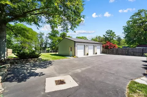 Exterior - 3132 Timberview Dr, Cincinnati, OH 45211 photo 10 of 20