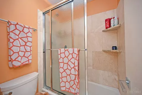 Bath - 7811 Hopper Rd, Cincinnati, OH 45255 photo 7 of 7