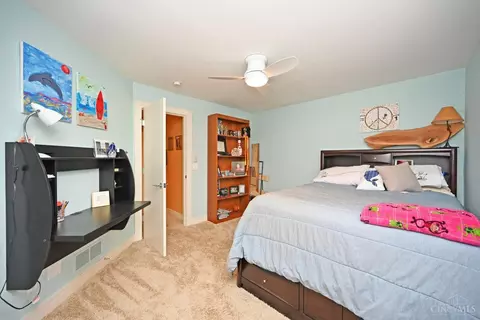 Bedroom - 7811 Hopper Rd, Cincinnati, OH 45255 photo 7 of 7