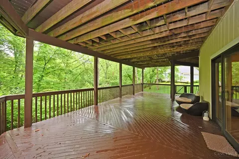 Exterior - 7811 Hopper Rd, Cincinnati, OH 45255 photo 7 of 13