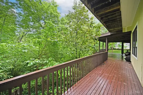 Exterior - 7811 Hopper Rd, Cincinnati, OH 45255 photo 9 of 13