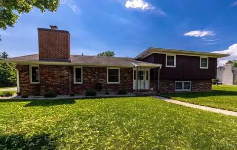 105 Fairway Dr, Hamilton, OH 45013
