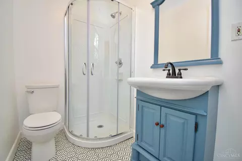 Bath - 3651 Hillside Ave, Cincinnati, OH 45204 photo 2 of 2