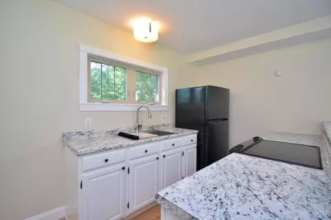 Kitchen - 3651 Hillside Ave, Cincinnati, OH 45204 photo 4 of 7