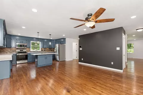 Living - 6275 Mcmullen Rd, Lynchburg, OH 45142 photo 6 of 10