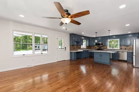Living - 6275 Mcmullen Rd, Lynchburg, OH 45142 photo 5 of 10
