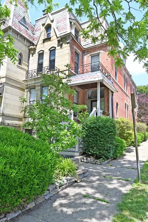 Exterior - 932 Morris St, Cincinnati, OH 45206 photo 2 of 11