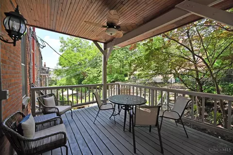 Exterior - 932 Morris St, Cincinnati, OH 45206 photo 5 of 11