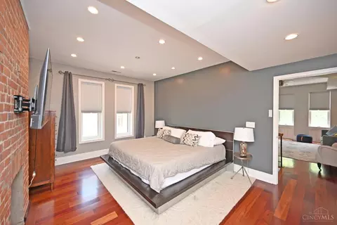 Bedroom - 932 Morris St, Cincinnati, OH 45206 photo 2 of 11