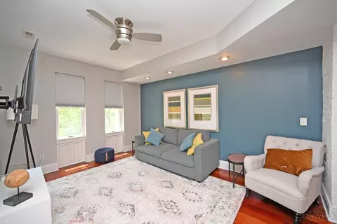 Living - 932 Morris St, Cincinnati, OH 45206 photo 3 of 4