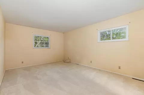 Bedroom - 1677 Hilltree Dr, Cincinnati, OH 45255 photo 5 of 9
