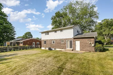 Exterior - 1677 Hilltree Dr, Cincinnati, OH 45255 photo 10 of 12