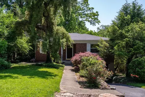 Exterior - 1324 Custer Ave, Cincinnati, OH 45298 photo 2 of 13