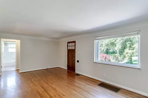 Living - 1324 Custer Ave, Cincinnati, OH 45298 photo 3 of 4