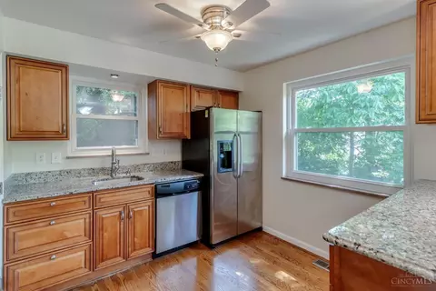 Kitchen - 1324 Custer Ave, Cincinnati, OH 45298 photo 1 of 2