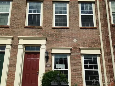 1445 Laurel Park Dr, Cincinnati, OH 45214