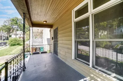 244 Helen St, Cincinnati, OH 45219 photo 2