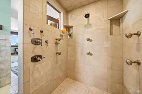 Bath - 1945 Madison Rd, Cincinnati, OH 45206 photo 7 of 9