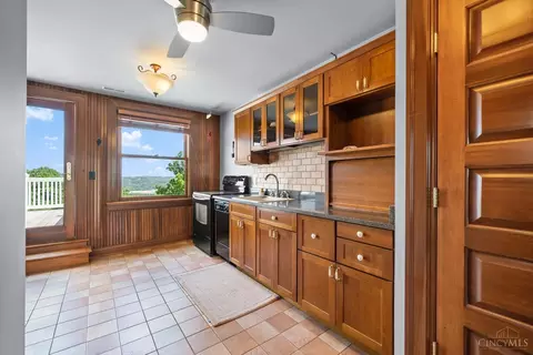 Kitchen - 1945 Madison Rd, Cincinnati, OH 45206 photo 9 of 9