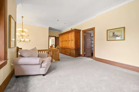 Entry Way - 1945 Madison Rd, Cincinnati, OH 45206 photo 7 of 8