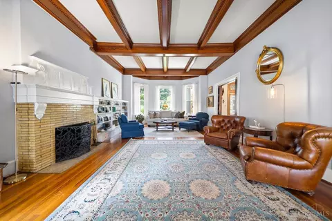 Living - 1945 Madison Rd, Cincinnati, OH 45206 photo 4 of 6