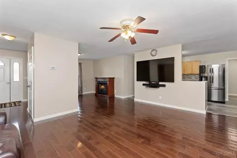 Living - 110 Douglas Cir, Georgetown, OH 45121 photo 6 of 7