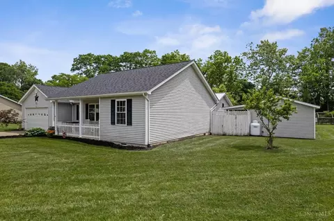 Exterior - 110 Douglas Cir, Georgetown, OH 45121 photo 4 of 14