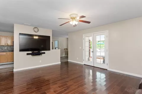 Living - 110 Douglas Cir, Georgetown, OH 45121 photo 7 of 7