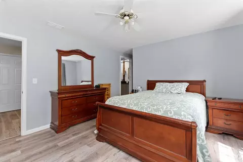 Bedroom - 110 Douglas Cir, Georgetown, OH 45121 photo 2 of 4