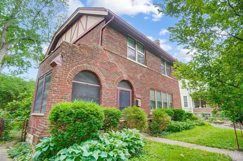 6118 Woodmont Ave, Cincinnati, OH 45213