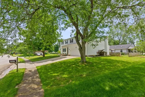 Exterior - 1047 Glendale Dr, Batavia, OH 45103 photo 2 of 5