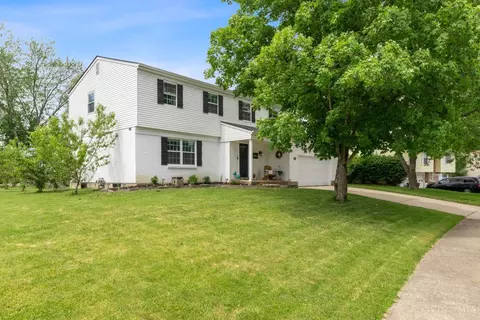 Exterior - 1047 Glendale Dr, Batavia, OH 45103 photo 3 of 5